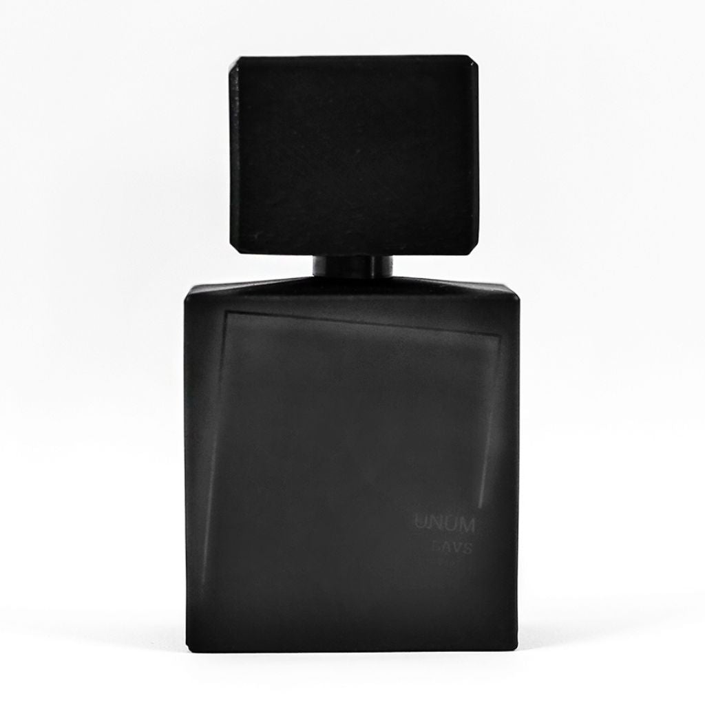 Filippo Sorcinelli Perfumes born in 2014; dedicated to the artistic passions of their creator:
Gothic art, music, photographythe fog.Shop at fragrapedia.com
