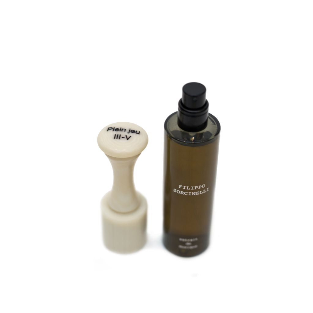 Filippo Sorcinelli Perfumes born in 2014; dedicated to the artistic passions of their creator:
Gothic art, music, photographythe fog.Shop at fragrapedia.com
