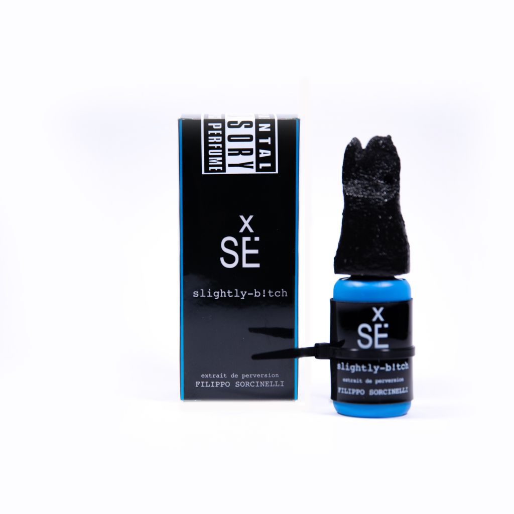 Filippo Sorcinelli Perfumes born in 2014; dedicated to the artistic passions of their creator:
Gothic art, music, photographythe fog.Shop at fragrapedia.com