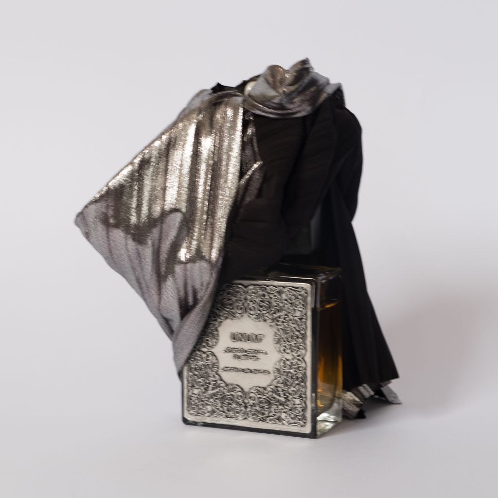 Filippo Sorcinelli Perfumes born in 2014; dedicated to the artistic passions of their creator:
Gothic art, music, photographythe fog.Shop at fragrapedia.com