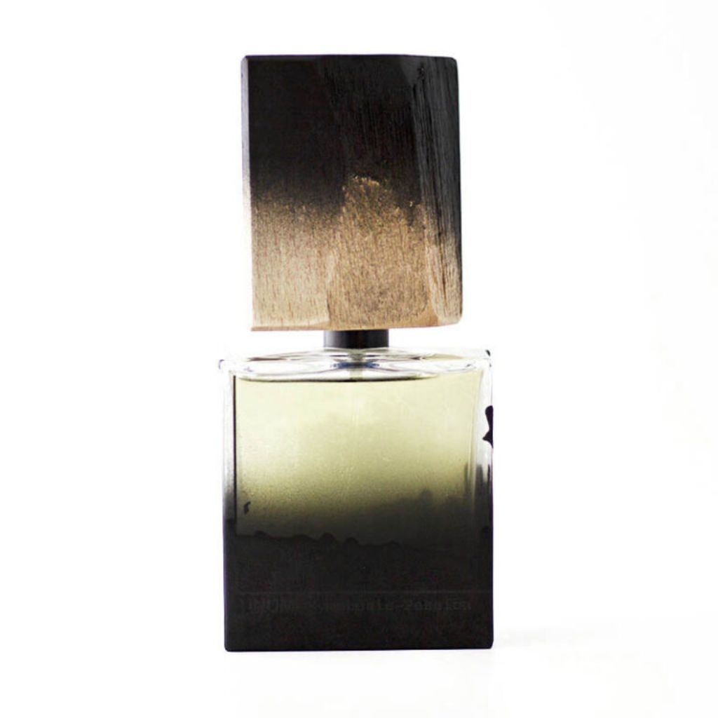 Filippo Sorcinelli Perfumes born in 2014; dedicated to the artistic passions of their creator:
Gothic art, music, photographythe fog.Shop at fragrapedia.com