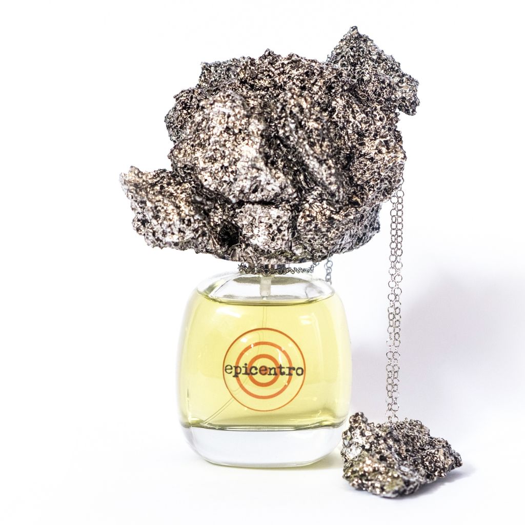 Filippo Sorcinelli Perfumes born in 2014; dedicated to the artistic passions of their creator:
  Gothic art, music, photographythe fog.Shop at fragrapedia.com