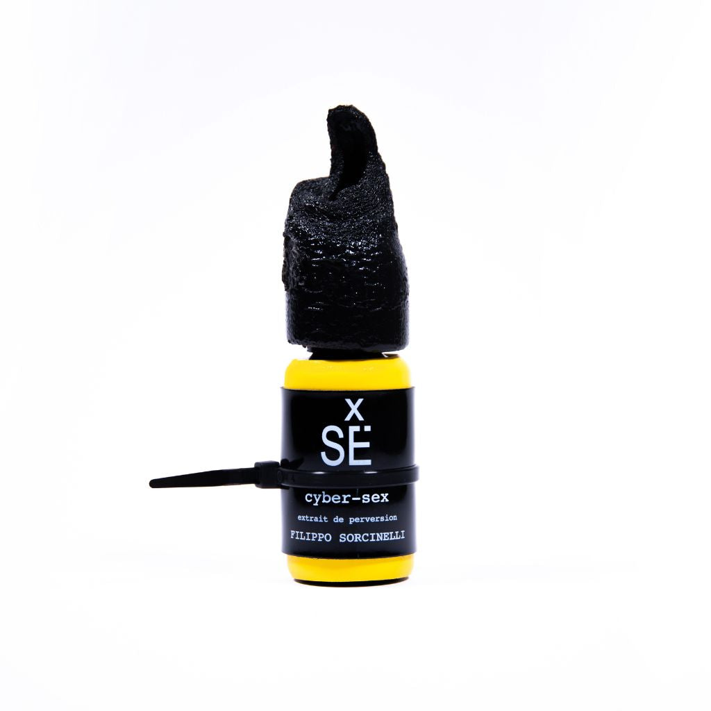 Filippo Sorcinelli Perfumes born in 2014; dedicated to the artistic passions of their creator:
  Gothic art, music, photographythe fog.Shop at fragrapedia.com